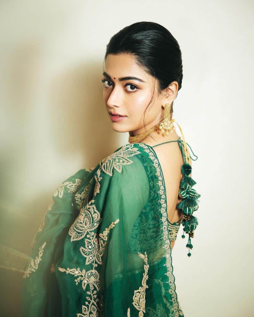 Trending Bollywood Star Rashmika Mandanna Inspired Green Organza Sequence Saree