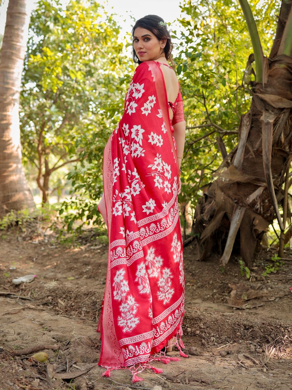 Silk Digital Printed Saree (Rich pallu and an intricate brocade blouse)