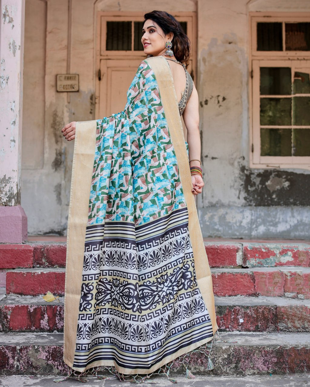 Silk Digital Printed Saree (Rich pallu and an intricate brocade blouse)