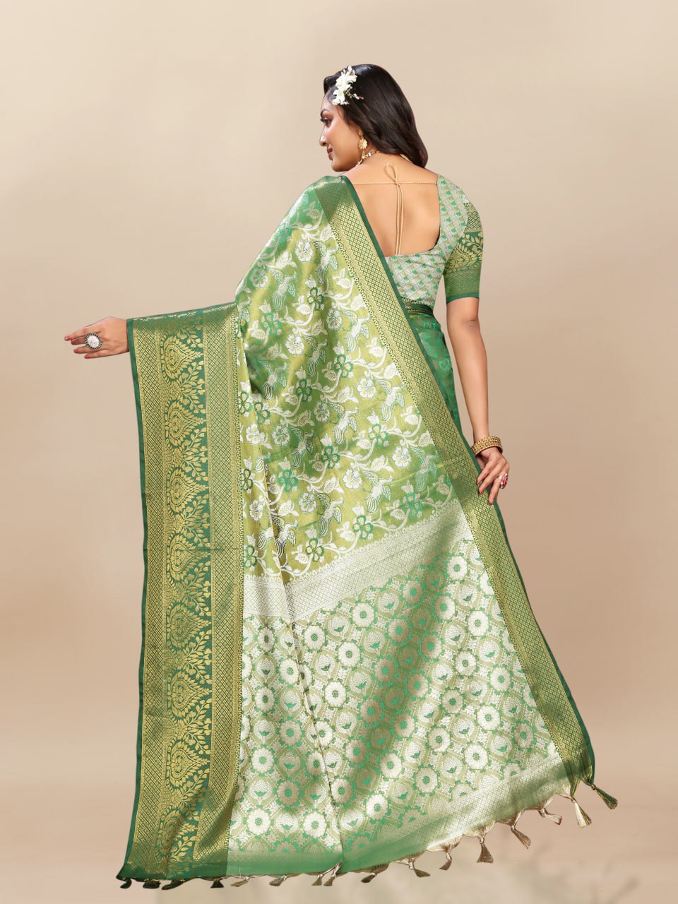 Handloom-Woven Kanjivaram Silk Saree