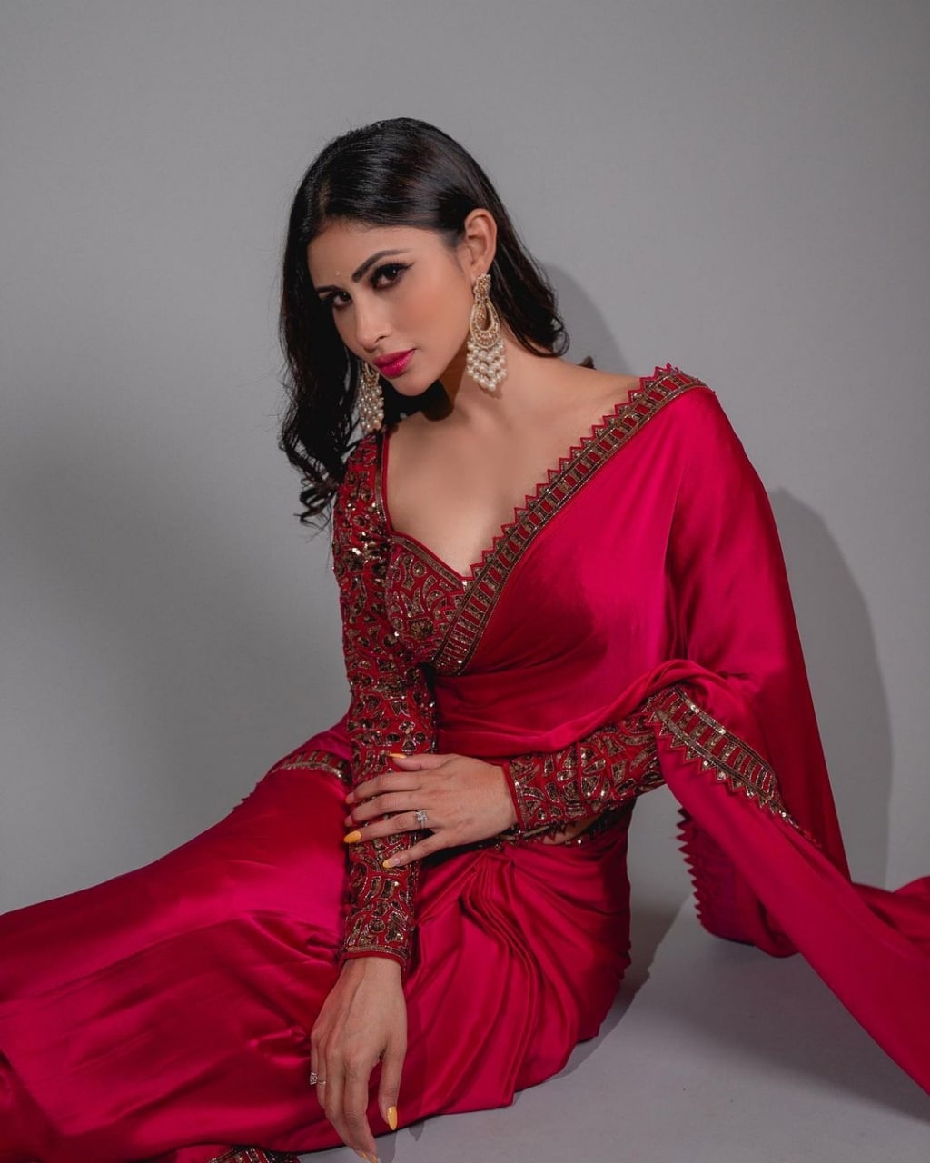 Luxurious Heavy Soft Rangoli Silk Red Saree
