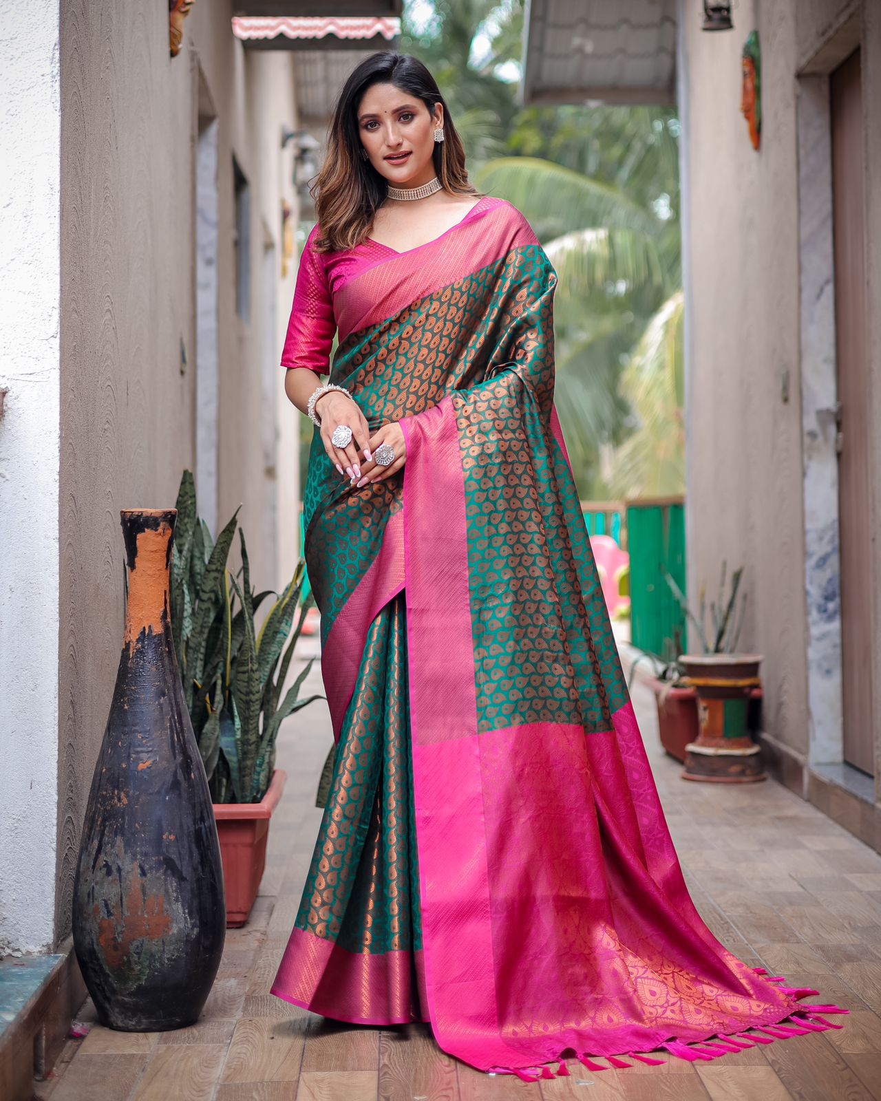 Banarasi Copper Zari Brocade Weave Saree