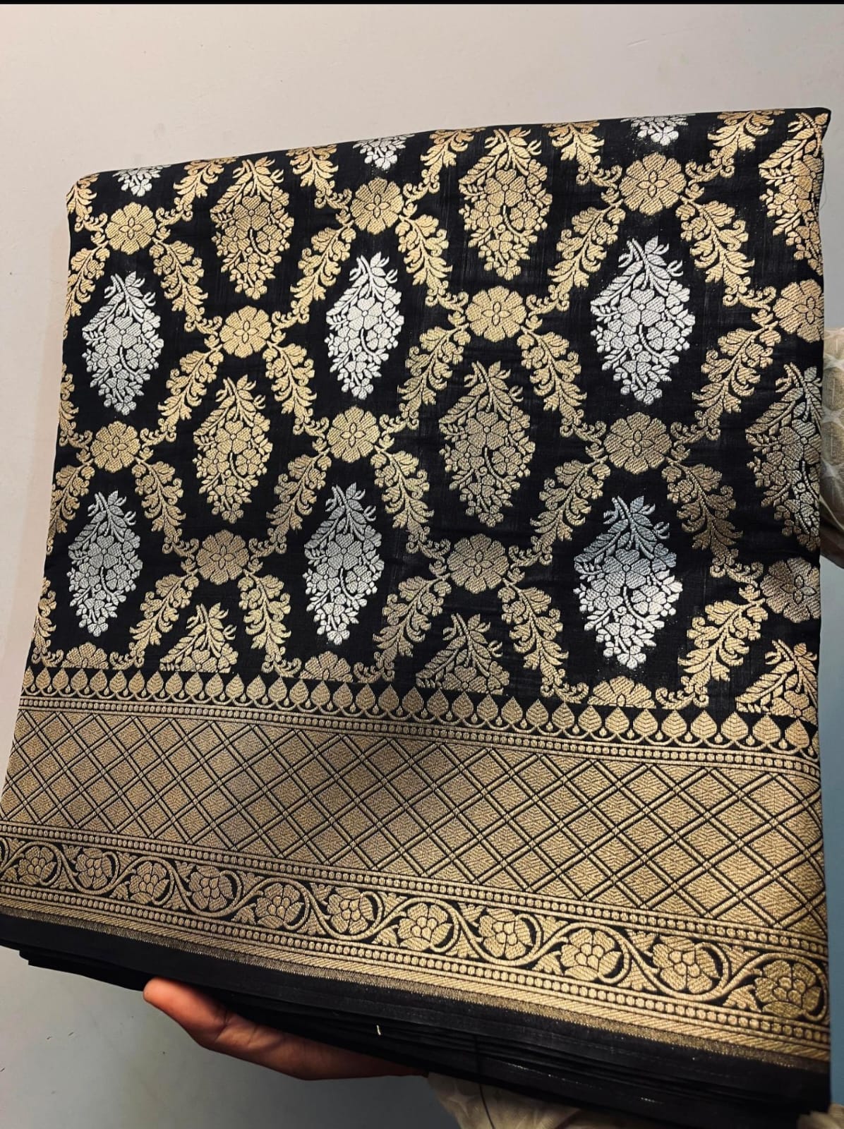 Nita Ambani Inspired Premium Banarasi Katan Silk Saree