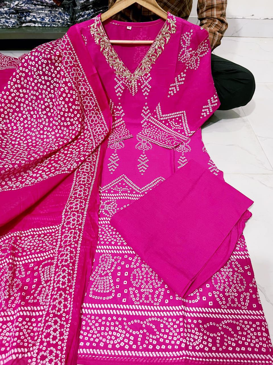 Elegant Bandhani Embroidered 3-Piece Set