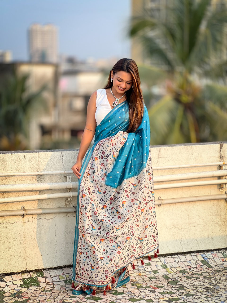 Rich Kalamkari-Inspired Digital Floral Print Saree